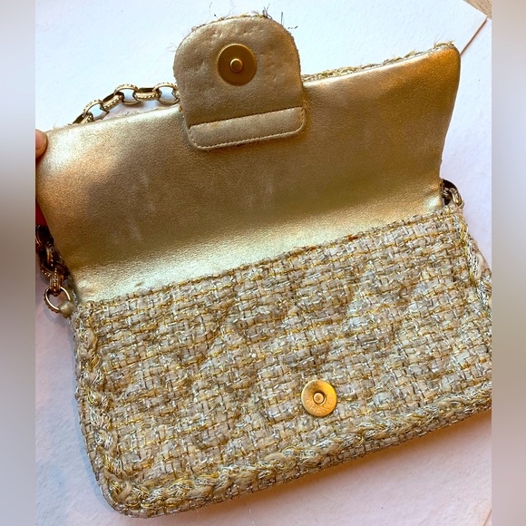 CHANEL 💛 Quilted Tweed Metallic Gold Camel Tan Byzantine Rope Chain Handle Bag - Picture 14 of 16